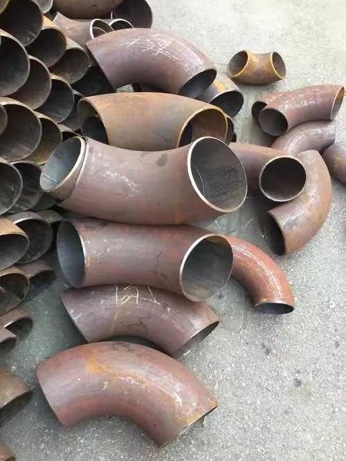 90度無縫熱壓彎頭